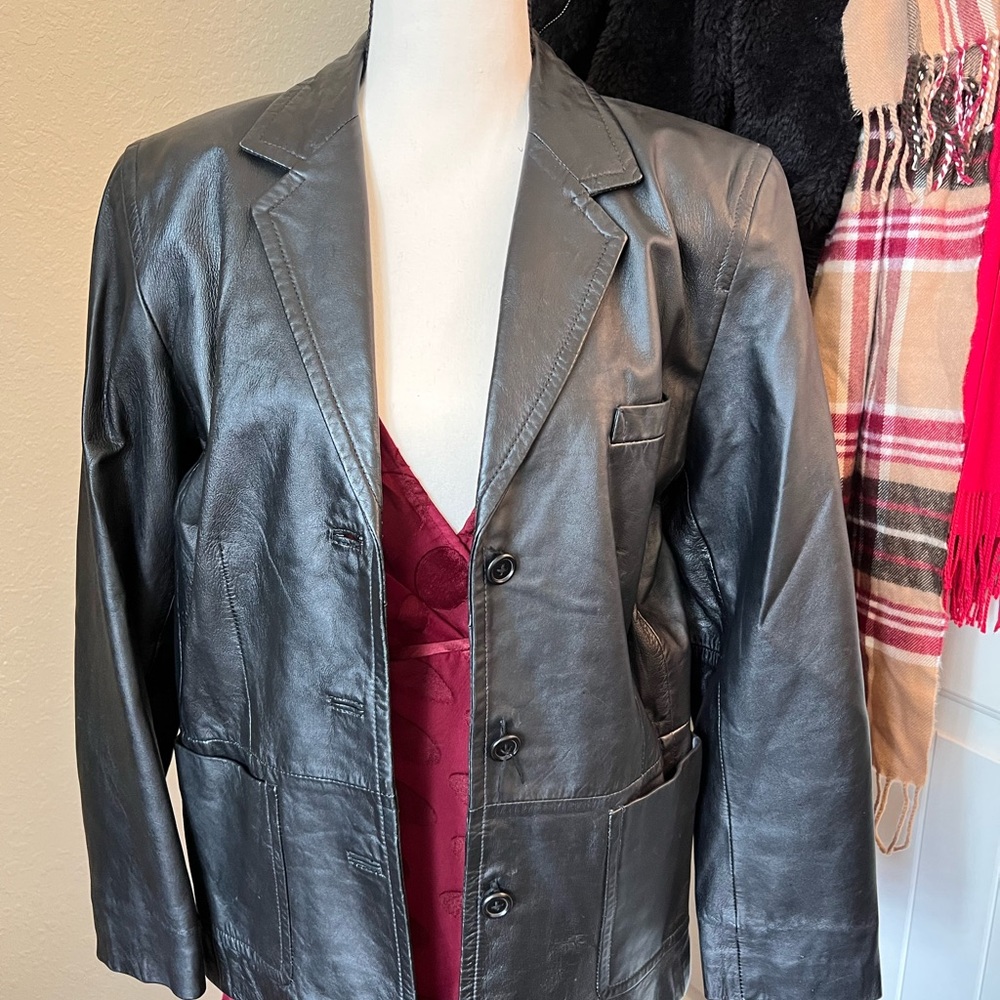 Leather black jacket - Picture 2 of 4